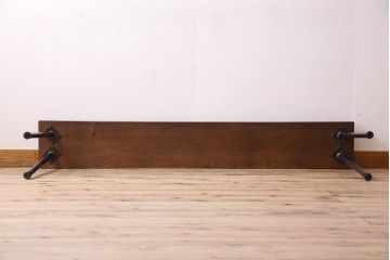 レトロ家具　昭和レトロ　ナラ材一枚板 古材の質感が味わい深い鉄脚ベンチ(長椅子、アイアンベンチ)(3)