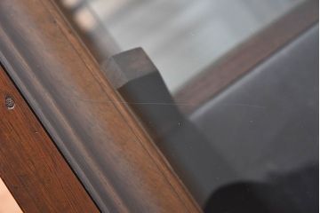 アンティーク家具　大正ロマン　桑材!小振りな三面ガラスケース(ショーケース、収納棚、陳列棚)