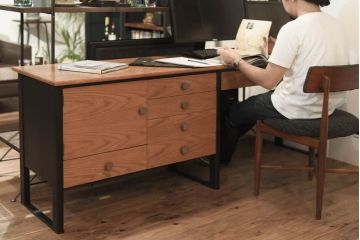 ペイント家具　洗練されたデザインが素敵な片袖机(デスク、在宅ワーク、在宅用学習机)