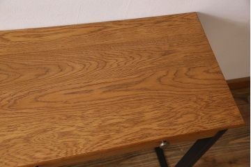 ペイント家具　洗練されたデザインが素敵な片袖机(デスク、在宅ワーク、在宅用学習机)