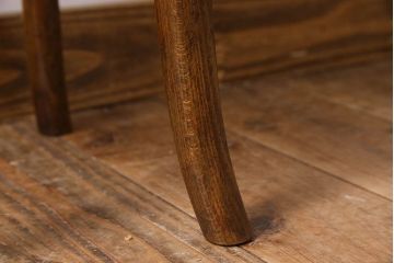 アンティーク家具　イギリスアンティーク　落ち着いた色合いが素敵なベントウッドスツール(クッションチェア、椅子、丸イス)