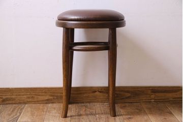 アンティーク家具　イギリスアンティーク　落ち着いた色合いが素敵なベントウッドスツール(クッションチェア、椅子、丸イス)