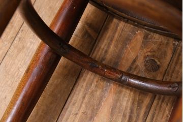 アンティーク家具　イギリスアンティーク　落ち着いた色合いが素敵なベントウッドスツール(クッションチェア、椅子、丸イス)