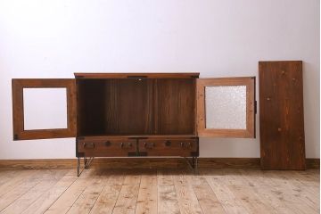 アンティーク家具　和製アンティーク　美しい結霜ガラス入りの箪笥ローボード(ローチェスト、収納棚)