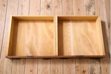 アンティーク家具　和製アンティーク　美しい結霜ガラス入りの箪笥ローボード(ローチェスト、収納棚)