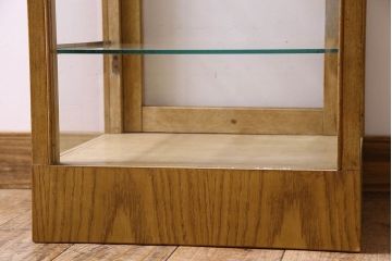 レトロ家具　昭和レトロ　4面ガラスの小振りなガラスケース(ショーケース、収納棚、陳列棚)