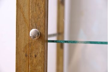レトロ家具　昭和レトロ　4面ガラスの小振りなガラスケース(ショーケース、収納棚、陳列棚)