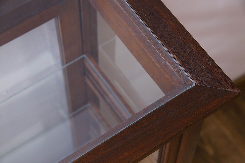 アンティーク家具　和製アンティーク　タバコ屋で使われていた薄型ガラスケース(ショーケース、収納棚、陳列棚)