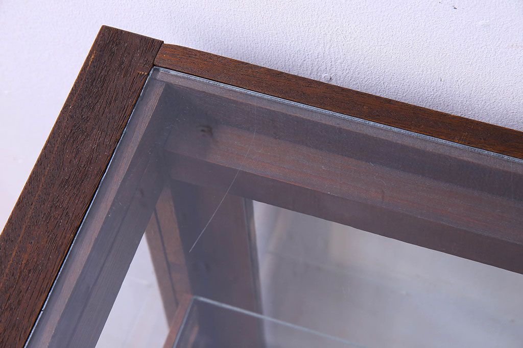 アンティーク家具　和製アンティーク　タバコ屋で使われていた薄型ガラスケース(ショーケース、収納棚、陳列棚)