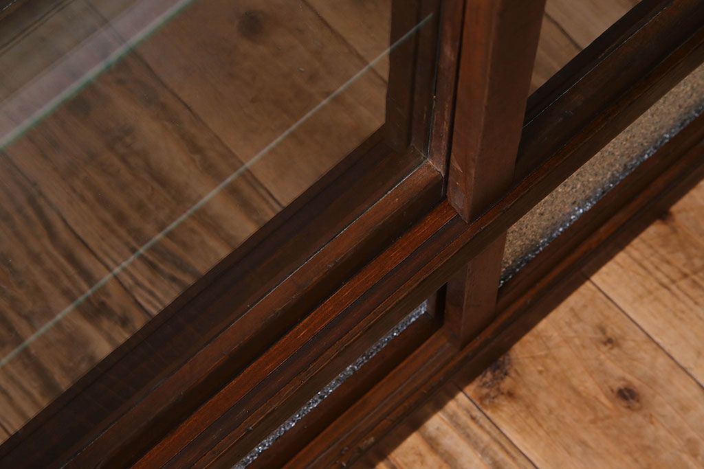 アンティーク家具　和製アンティーク　タバコ屋で使われていた薄型ガラスケース(ショーケース、収納棚、陳列棚)