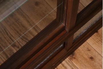 アンティーク家具　和製アンティーク　タバコ屋で使われていた薄型ガラスケース(ショーケース、収納棚、陳列棚)