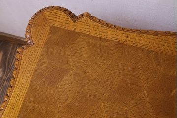 ヴィンテージ家具　フランスビンテージ　エレガントなデザインのセンターテーブル(リビングテーブル)