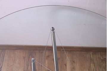 中古　Cassina(カッシーナ)製　714　ガラステーブル(センターテーブル、ダイニングテーブル)(定価約67万円)