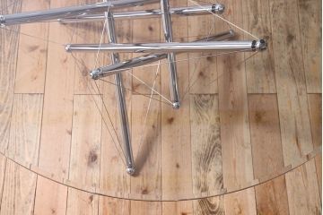 中古　Cassina(カッシーナ)製　714　ガラステーブル(センターテーブル、ダイニングテーブル)(定価約67万円)