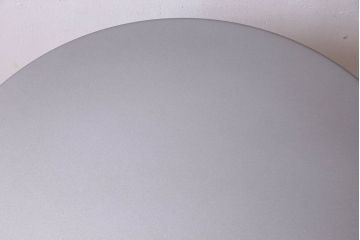 中古　ブランド家具　BISTRO(ビストロ)　アウトドアユース　Cassinaixc.(カッシーナイクスシー)　ラウンドテーブル(サイドテーブル、コーヒー  テーブル)(定価約6万円)