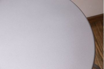 中古　ブランド家具　BISTRO(ビストロ)　アウトドアユース　Cassinaixc.(カッシーナイクスシー)　ラウンドテーブル(サイドテーブル、コーヒー  テーブル)(定価約6万円)