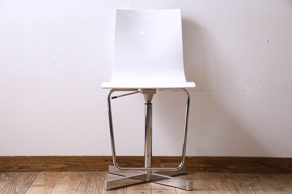 中古　ブランド家具　ixc.(イクスシー)製　WOK 535(ウォック 535)　カウンターチェア(バーチェア、椅子)(定価約9万円)