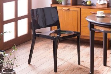 中古　ブランド家具　Kartell(カルテル)製　Lizz(リッツ)　モダンなデザインのチェア(椅子、  ダイニングチェア)(定価約3万3千円)(1)