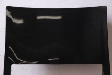 中古　ブランド家具　Kartell(カルテル)製　Lizz(リッツ)　モダンなデザインのチェア(椅子、  ダイニングチェア)(定価約3万3千円)(1)