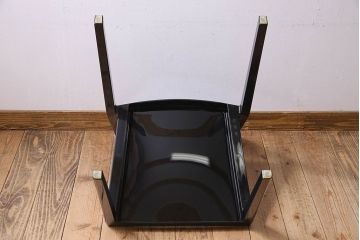 中古　ブランド家具　Kartell(カルテル)製　Lizz(リッツ)　モダンなデザインのチェア(椅子、  ダイニングチェア)(定価約3万3千円)(1)