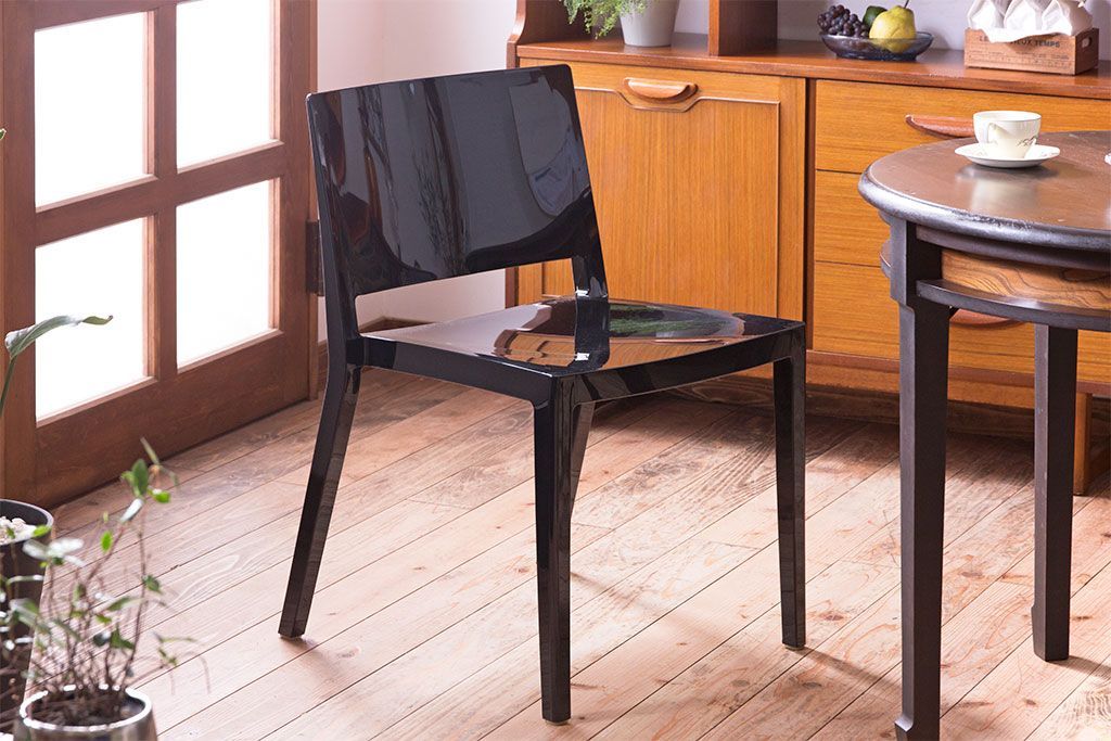 中古　ブランド家具　Kartell(カルテル)製　Lizz(リッツ)　モダンなデザインのチェア(椅子、ダイニングチェア)(定価約3万3千円)(2)