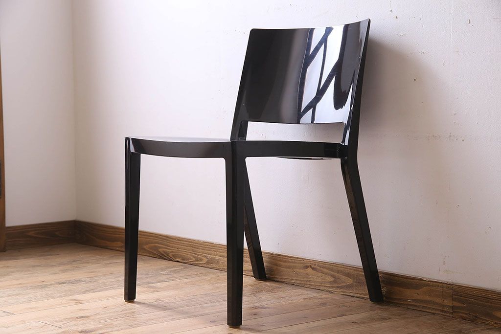 中古　ブランド家具　Kartell(カルテル)製　Lizz(リッツ)　モダンなデザインのチェア(椅子、ダイニングチェア)(定価約3万3千円)(2)