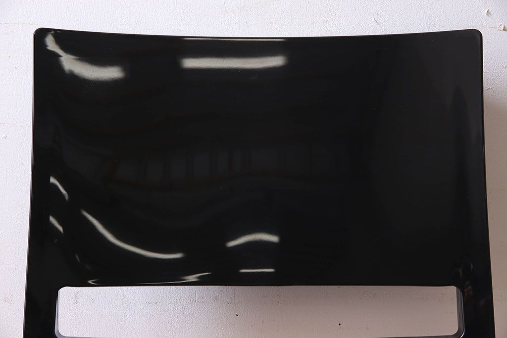 中古　ブランド家具　Kartell(カルテル)製　Lizz(リッツ)　モダンなデザインのチェア(椅子、ダイニングチェア)(定価約3万3千円)(2)