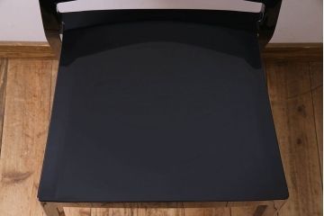 中古　ブランド家具　Kartell(カルテル)製　Lizz(リッツ)　モダンなデザインのチェア(椅子、ダイニングチェア)(定価約3万3千円)(2)