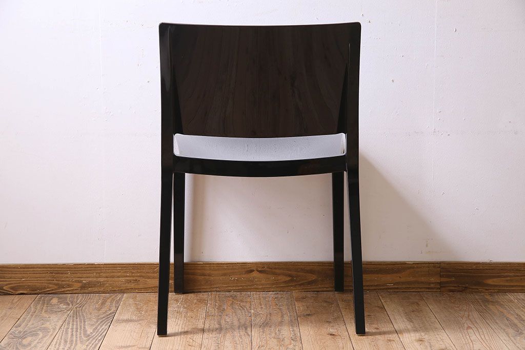 中古　ブランド家具　Kartell(カルテル)製　Lizz(リッツ)　モダンなデザインのチェア(椅子、ダイニングチェア)(定価約3万3千円)(2)