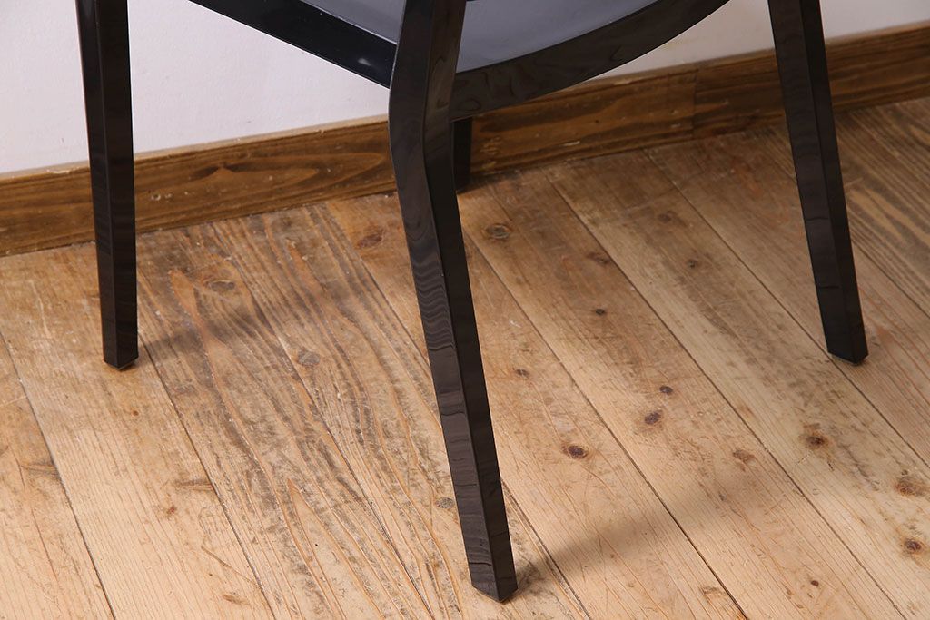 中古　ブランド家具　Kartell(カルテル)製　Lizz(リッツ)　モダンなデザインのチェア(椅子、ダイニングチェア)(定価約3万3千円)(2)