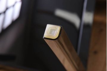 中古　ブランド家具　Kartell(カルテル)製　Lizz(リッツ)　モダンなデザインのチェア(椅子、ダイニングチェア)(定価約3万3千円)(2)