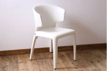 中古　ブランド家具　Cassina(カッシーナ)製　HOLA(オラ)　アームチェア(イス、椅子)(定価約23万円)(1)