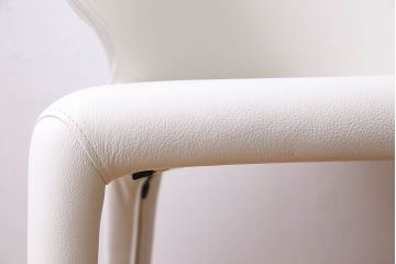 中古　ブランド家具　Cassina(カッシーナ)製　HOLA(オラ)　アームチェア(イス、椅子)(定価約23万円)(1)