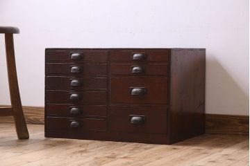 アンティーク家具　和製アンティーク　様々なサイズの引き出し付きの小引き出し(小物入れ、裁縫箱、収納箱)