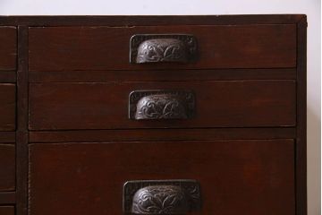 アンティーク家具　和製アンティーク　様々なサイズの引き出し付きの小引き出し(小物入れ、裁縫箱、収納箱)