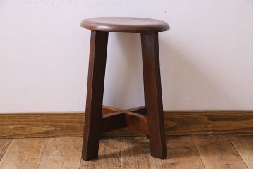 レトロ家具　昭和レトロ　落ち着きのある木の質感が味わい深い丸型スツール(椅子、丸イス)(1)