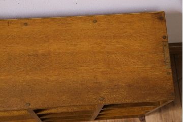 レトロ家具 昭和レトロ 卓上でも壁掛けでも活躍するマス目棚(収納棚、飾り棚、陳列棚)