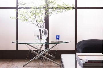 中古　Cassina(カッシーナ)製　713　ローテーブル(センターテーブル、サイドテーブル、ガラス)(定価約44万円)