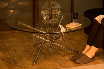 中古　Cassina(カッシーナ)製　713　ローテーブル(センターテーブル、サイドテーブル、ガラス)(定価約44万円)