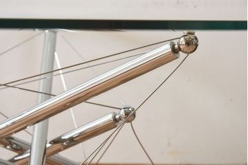 中古　Cassina(カッシーナ)製　713　ローテーブル(センターテーブル、サイドテーブル、ガラス)(定価約44万円)