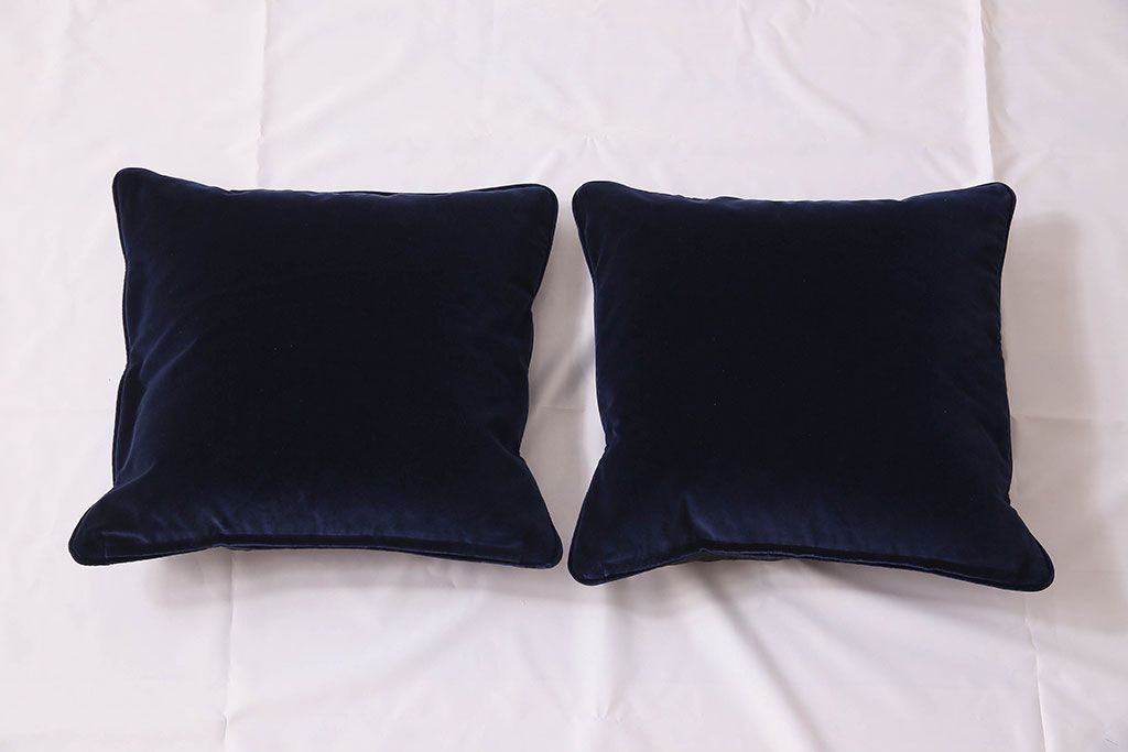 アンティーク雑貨　中古　ブランド家具　ixc.(イクスシー)製　デダール(Dedar)　クッション・ブラック2個セット(定価約3万6千円)