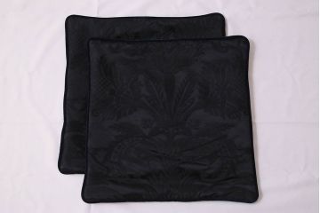 アンティーク雑貨　中古　ブランド家具　ixc.(イクスシー)製　デダール(Dedar)　クッション・ブラック2個セット(定価約3万6千円)
