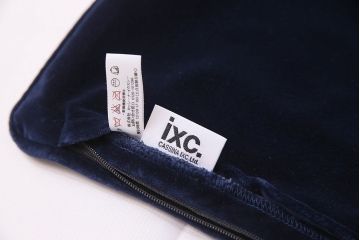 アンティーク雑貨　中古　ブランド家具　ixc.(イクスシー)製　デダール(Dedar)　クッション・ブラック2個セット(定価約3万6千円)