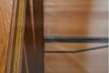 【U様ご成約済み】昭和レトロ　可愛らしい脚のデザインが素敵なガラスケース(ショーケース、飾り棚、陳列棚)