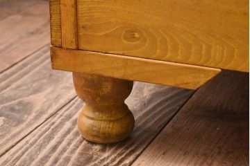 【U様ご成約済み】昭和レトロ　可愛らしい脚のデザインが素敵なガラスケース(ショーケース、飾り棚、陳列棚)