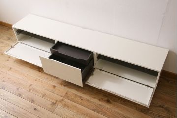 中古　ブランド家具　ixc.(イクスシー)製　BREATH　グロッシーホワイト　シアターボード(テレビ台)(定価約75万円)