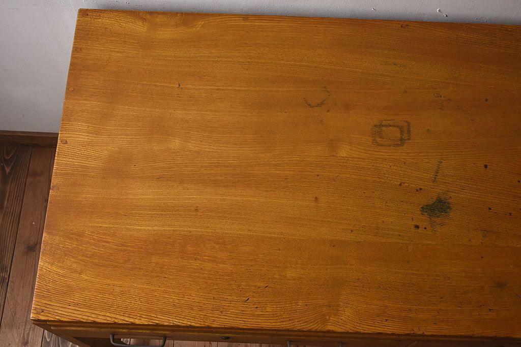 レトロ家具　昭和レトロ　古い木の質感が味わい深い薄型片袖机(デスク、在宅ワーク、在宅用学習机)