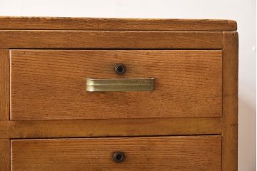 レトロ家具　昭和レトロ　古い木の質感が味わい深い薄型片袖机(デスク、在宅ワーク、在宅用学習机)