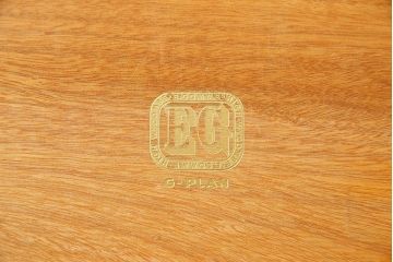 北欧家具　G-PLAN(ジープラン)　BBシリーズ(Black&Brass)のサイドボード(サイドキャビネット)