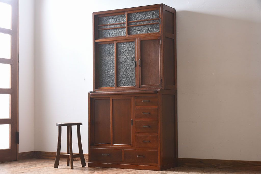 レトロ家具　昭和レトロ　作業台付き　美しいダイヤガラス入りの食器棚(収納棚)